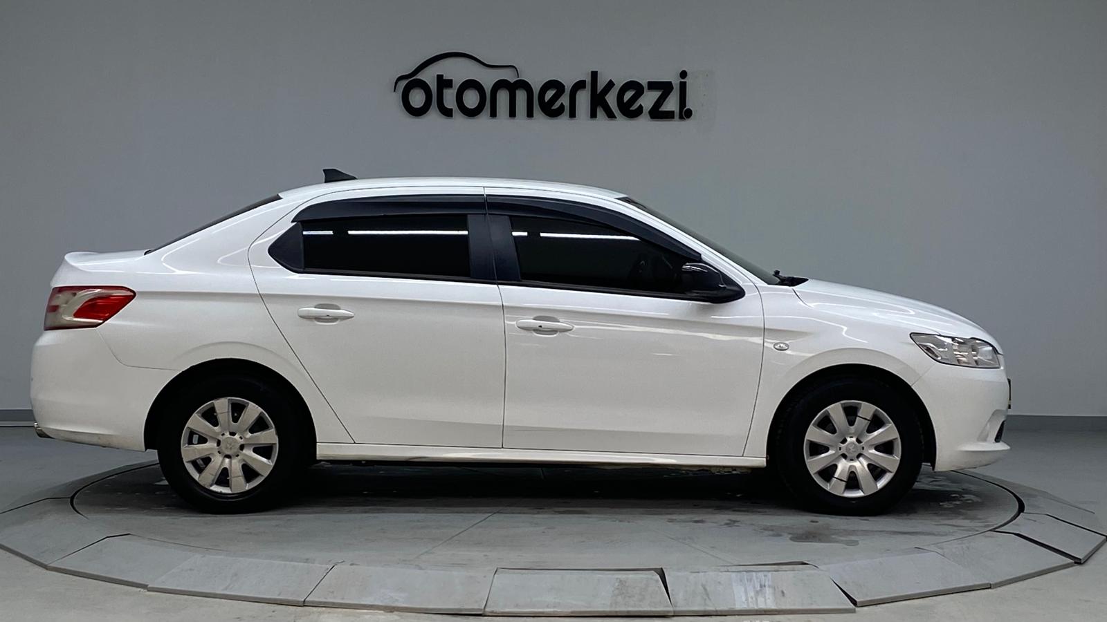 PEUGEOT 301 17